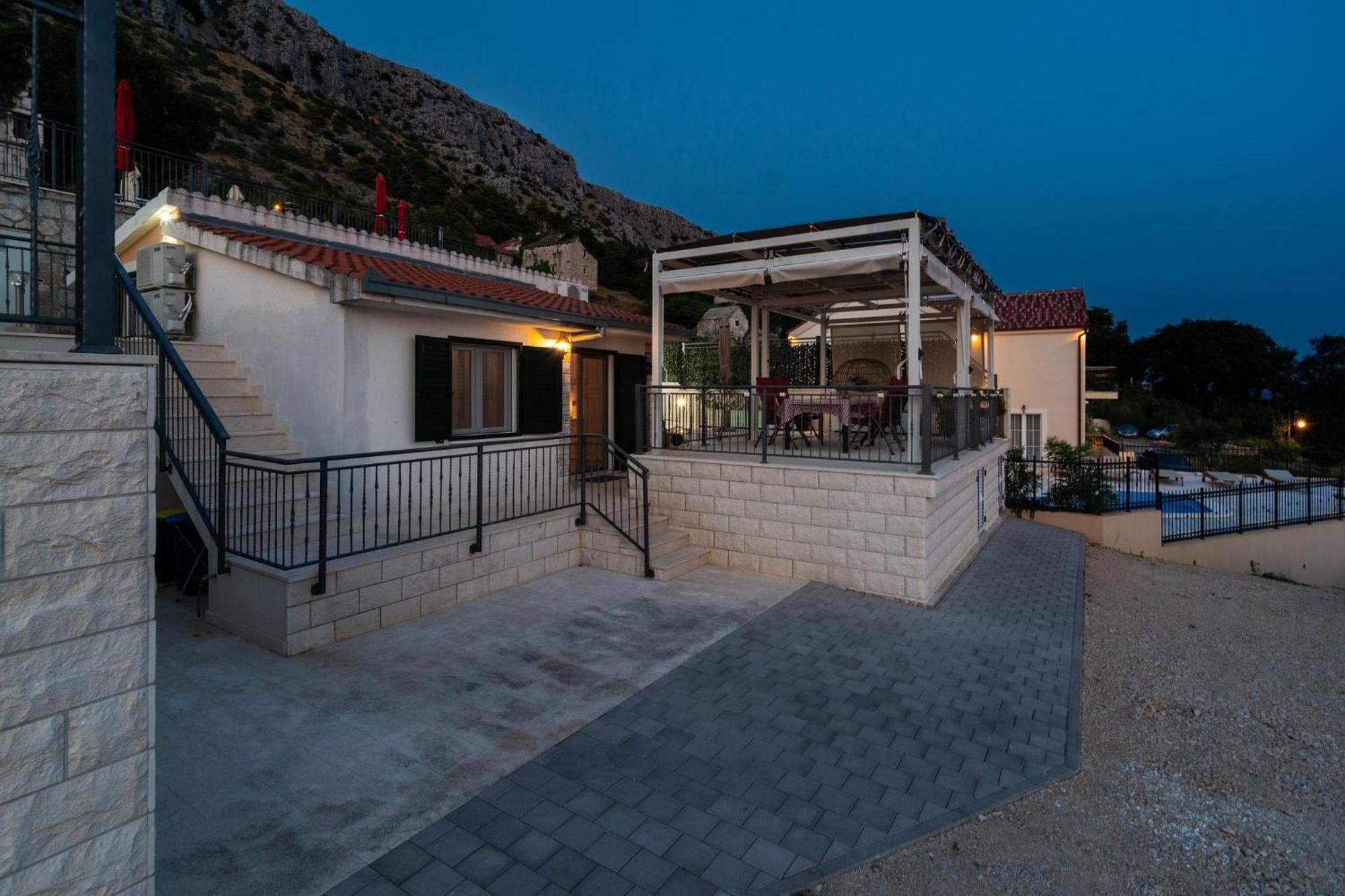 Villa Kuca Za Odmor R&A Podstrana Exterior foto