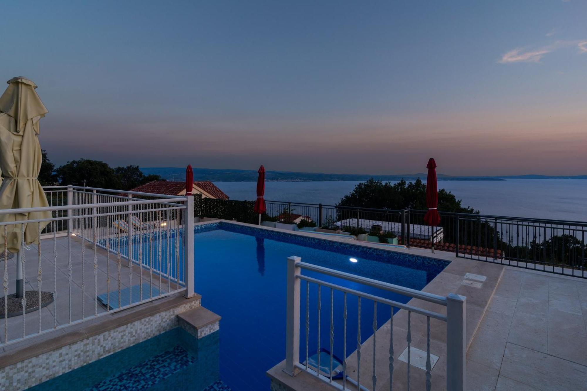 Villa Kuca Za Odmor R&A Podstrana Exterior foto