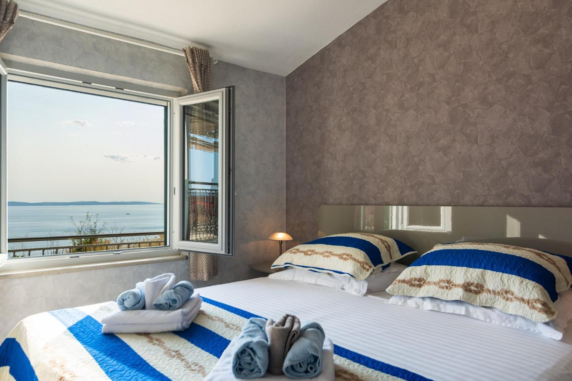 Villa Kuca Za Odmor R&A Podstrana Exterior foto