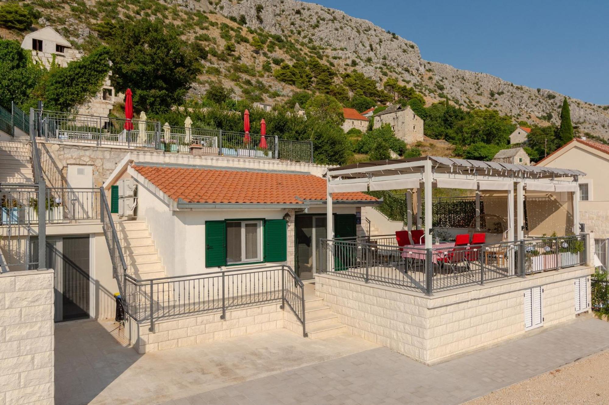 Villa Kuca Za Odmor R&A Podstrana Exterior foto