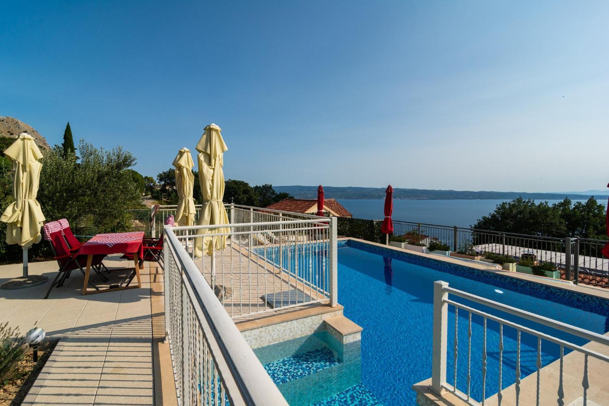 Villa Kuca Za Odmor R&A Podstrana Exterior foto