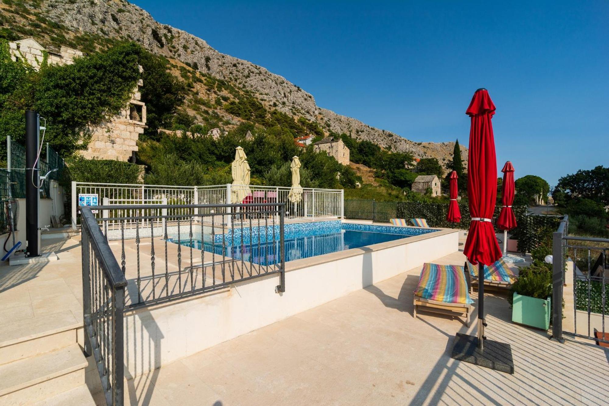 Villa Kuca Za Odmor R&A Podstrana Exterior foto